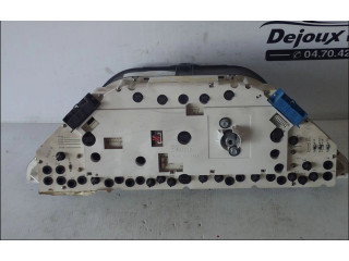 Панель приборов    Peugeot 605       