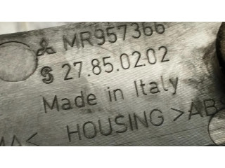 Задний фонарь правый сзади MR957366, 27850202 Mitsubishi Colt 2004-2008 года