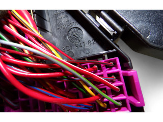 Pojistková skříňka 8D1941824 Audi A6 S6 C6 4F 2011