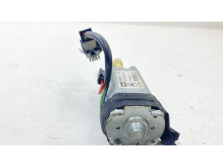 Электрический двигатель для регулировки положения руля