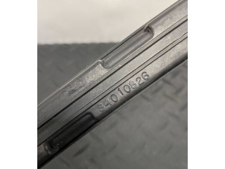 Рельса стекла двери 84010826   Cadillac Escalade    