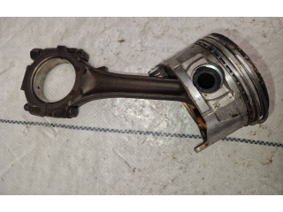 Píst Nissan Terrano