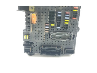 Блок предохранителей 30728512   Volvo XC90    