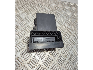 Блок предохранителей 32320515 Volvo S60