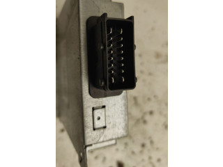 Радио/ проигрыватель CD/DVD / навигация    Alfa Romeo Giulietta