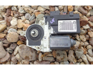 Передний двигатель механизма для подъема окон