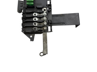 Блок предохранителей 1J0937506D   Audi A3 S3 8L    