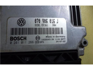 Блок управления двигателем Блок управления 70906016J, 281011266 Volkswagen Transporter - Caravelle T5