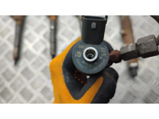 Vstřikovač 0445010320, 5801439062 Iveco Daily 6th gen pro naftový motor 2.3