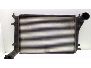 Интеркулер  1K0145803H   Audi A4 S4 B7 8E 8H 1.9