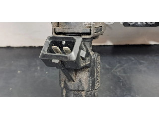 Топливная рампа 030133319L   Volkswagen Polo III 6N 6N2 6NF   для двигателя AFH