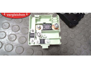 Блок предохранителей  6928945   BMW X3 E83    