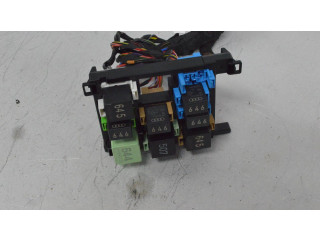 Pojistková skříňka 7N0937503 Volkswagen Caddy 2017