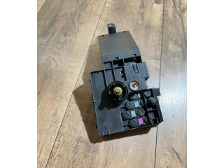 Pojistková skříňka 2115461141, 211546 Mercedes-Benz CLS C219 2005