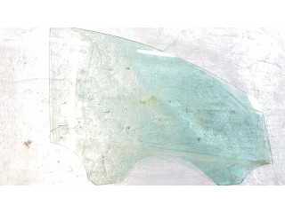 Основное стекло передних дверей (четырехдверного автомобиля)