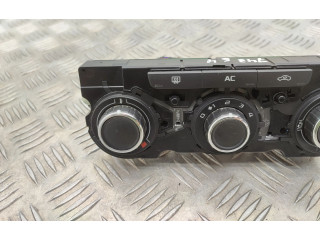 Блок управления климат-контролем 3T0820047R Skoda Yeti (5L)