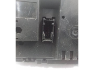 Přístrojová deska BMW 1 E81 E87 2008 102495785, 1041568