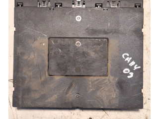 Блок предохранителей 1K0937049AA, H37S0501   Volkswagen Caddy    