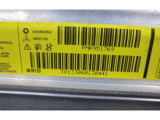 Подушка безопасности пассажира 8637A020 Mitsubishi Colt