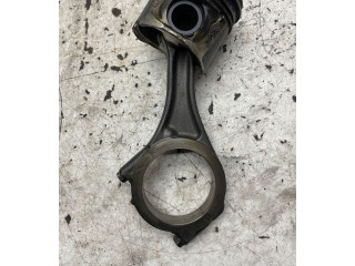 Поршень с шатуном V9X 120060003R Nissan Navara D40