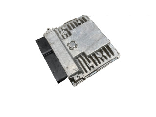 Блок управления двигателя 03F907309R, 5WP44810   Volkswagen Beetle A5