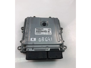 Блок управления двигателем Блок управления 31336983, 0281018414   Volvo V70