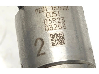 Vstřikovací lišta PE0113250B Mazda 3 II