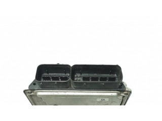 Řídící jednotka 03g906021 Volkswagen Golf V 2006