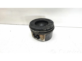 Píst BMW 5 F10 F11 pro naftový motor 3.0 N57D30A