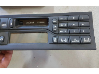 Радио/ проигрыватель CD/DVD / навигация LJD4100AB, 020099 Jaguar XK8 - XKR