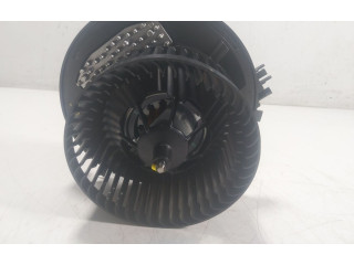 Вентилятор печки    5WB819021, 5WB819021A   Volkswagen Golf SportWagen