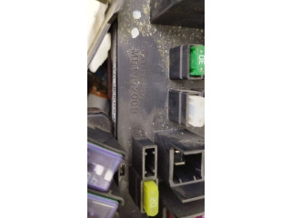 Блок предохранителей 82241SC020   Subaru Forester SH    