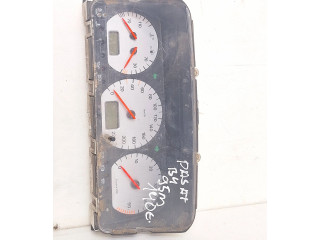 Přístrojová deska Volkswagen PASSAT B3 1990 53923262