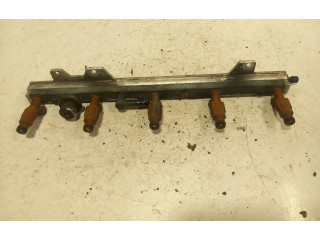 Топливная рампа 9202710   Volvo XC70  