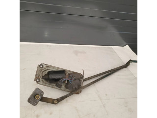 Моторчик дворников 85120-87611    Daihatsu Feroza