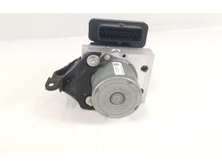 Блок АБС 1103541-00-A, 1044745-00-B Tesla Model 3 2017 - года