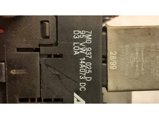 Блок предохранителей 7M0937025D, 14A073D Ford Galaxy