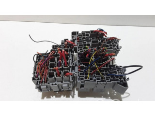   Pojistková skříňka 7L0937503D, 7L0937559   Audi Q7 4L 2008