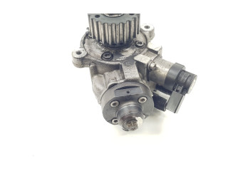 Топливный насос 04L130755E, 04L130755D Skoda Superb B8 (3V)