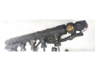 Vstřikovací lišta 8945820020, 89458-20020 Toyota Avensis T220 pro naftový motor 2.0