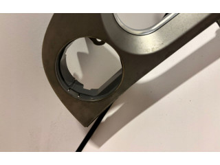 Блок предохранителей  1231   Audi A6 S6 C6 4F    