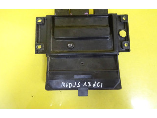 Řídící jednotka 8200399038, 8200619409 Renault Modus 2004