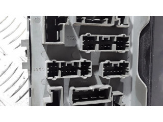 Блок предохранителей 52010565B, 737910 Land Rover Freelander