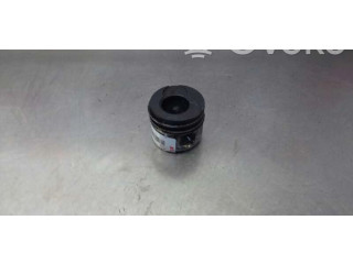 Píst Citroen C2 pro naftový motor 1.4 8HZ