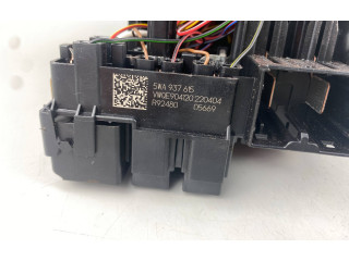 Блок предохранителей 5WA937615   Volkswagen ID.3    