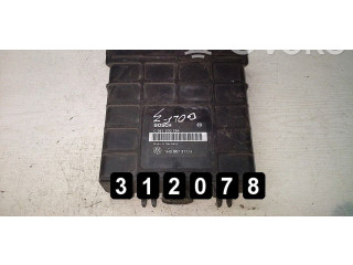 Блок управления двигателя 0261200784 Volkswagen Golf III