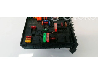 Блок предохранителей 1K0937124K Volkswagen Caddy