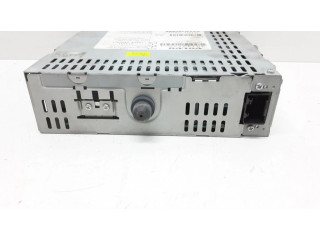 Радио/ проигрыватель CD/DVD / навигация