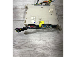 Pojistková skříňka 8273030282, 701080077 Lexus GS 300 350 430 450H 2007