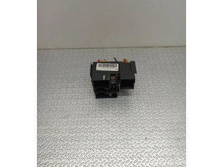 Блок предохранителей 243517538R Renault Clio IV